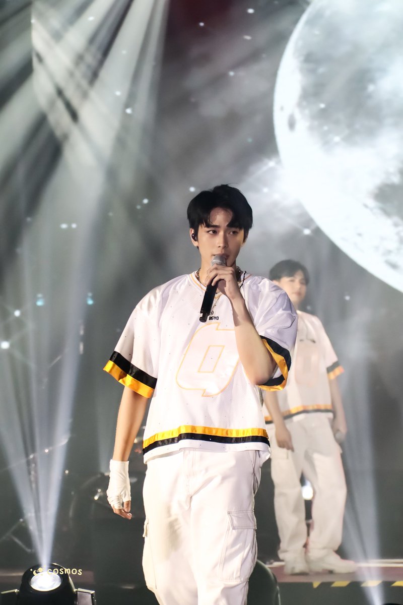 cosmos_mediaph's tweet photo. 231130 BGYO GELO
SUNLIFE Wish Upon a Sun
World Trade Center Tent, Pasay City

@BGYO_Gelo
#BGYO_GELO

BGYO SHINES WithSUNLIFE
#BGYO_Bulalakaw 
#BGYO @bgyo_ph @ https://t.co/U41YMfyvyH