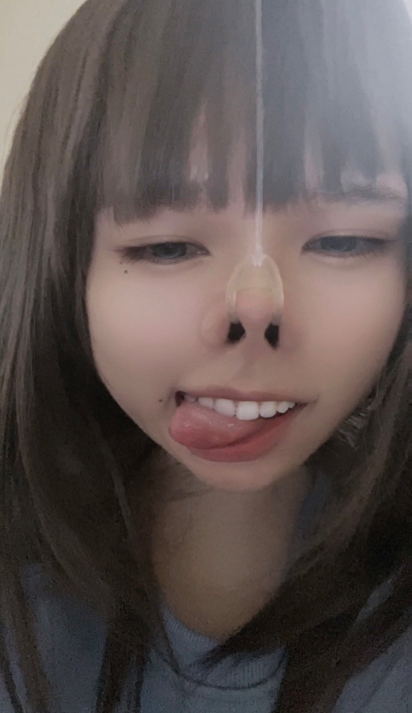 女装　　鼻フック  / X