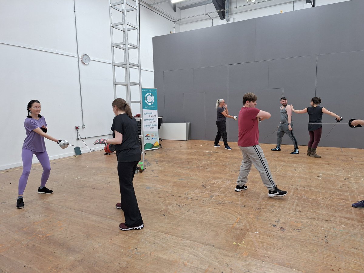 AvantCymru's tweet photo. Pob lwc to all the fighters on the @cult_cymru #BADC dramatic combat course for your exam tomorrow 🤺👊
Diolch @bethanfights @RobinHellier & Luke for teaching @ShermanTheatre for the space & CULT Cymru for making it possible. https://t.co/6pJLX6hBGp