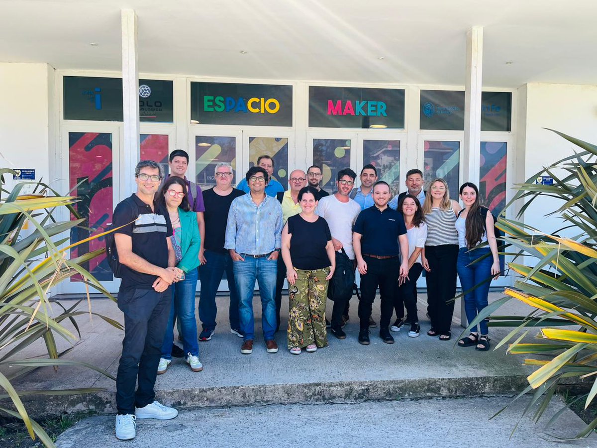 IdearTech's tweet photo. ⭐ Estuvimos en el último workshop del año del Programa integral de Internacionalización para empresas en @polotecnologicorosario para darle cierre a esta consultoría que nos llenó de herramientas para poder seguir creciendo🚀
😍¡Muchas gracias por esta gran jornada! https://t.co/506gTwVEUk