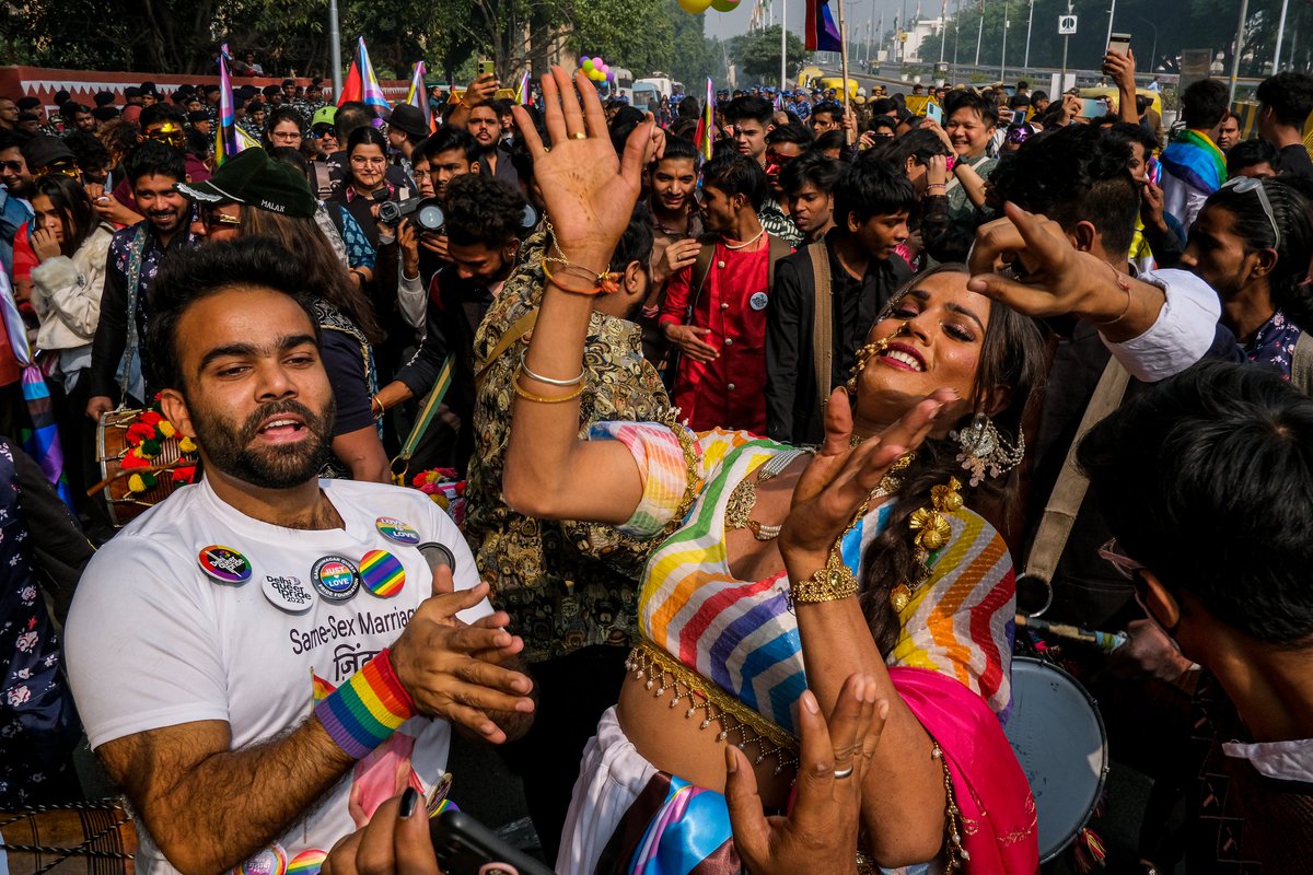 vivek_sagar0's tweet photo. Delhi queer parade
#LGBTQ #queerparade https://t.co/B0wNuVV8Vm