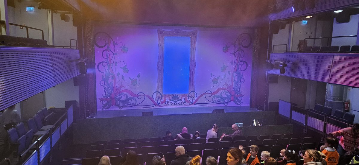 𝕄𝕒𝕣𝕥𝕚𝕟 𝔹𝕒𝕝𝕝𝕒𝕣𝕕 tweet media