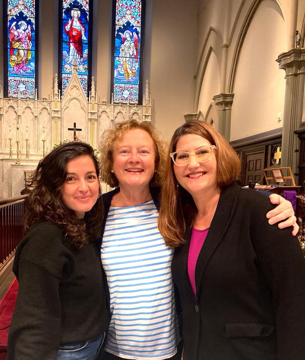 The Camerata's Camila Parias, <a href="/AnneAzema/">Anne Azéma</a>, and Deborah Rentz-Moore in Seattle, getting ready for the performance of 'A Medieval Christmas' with <a href="/MWCseattle/">MedievalWomen'sChoir</a> at St. James Cathedral this Saturday, December 2nd, presented by <a href="/EarlyMusicSEA/">Early Music Seattle</a>!

For tickets: 
bostoncamerata.org/performances/
