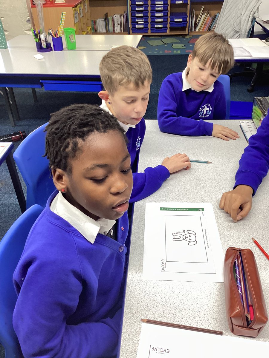 Boult_SP_H's tweet photo. Having a look at stereotypes today in PSHE. Each group has a target audience for their ‘Robot Puppy’ but they don’t know what the other groups are focusing on. We’re going to have a look at the decisions they made and the stereotypes associated #StPaulsPSHE https://t.co/XvHpkJFN5y