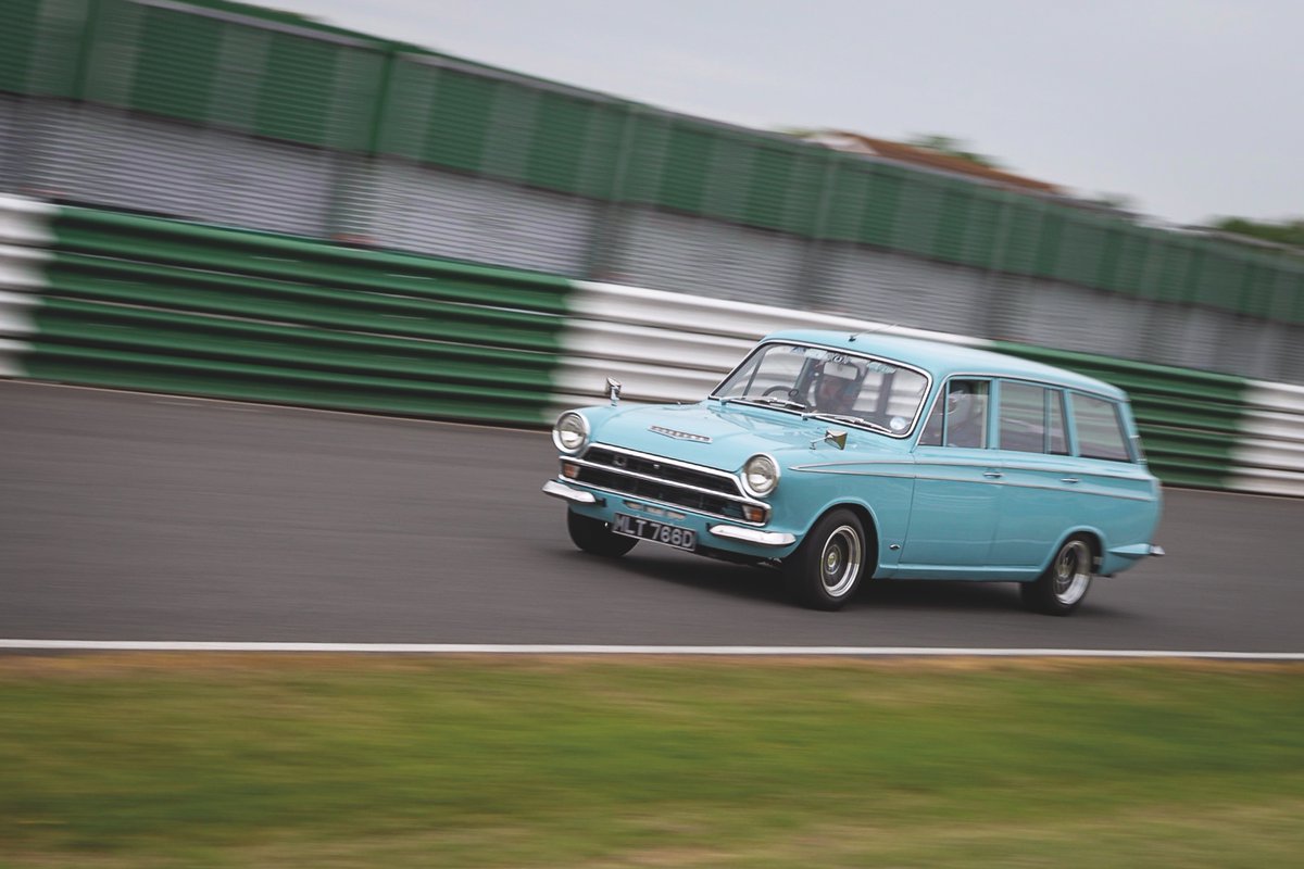 simon_woolley's tweet photo. Chuffed that not only is @FordFestShow back on the calendar for 2024 (September 22) but it's at Mallory Park, too - one of my favourite UK circuits

Got to be Cortina's track debut, I reckon 😎 https://t.co/wgPKYULpSs