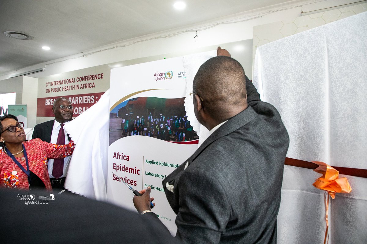 It's official! On the margins of the #CPHIA2023, @AfricaCDC officially launched the African Epidemic Services #AES. In line with the #NewPublicHealthOrder for Africa, #AES is a collaborative effort to strengthen prevention and response, enhance laboratory leadership, and…