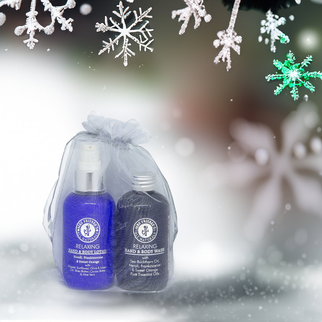 JulieFrisbee's tweet photo. Relaxing Hand &amp; Body Care Gift Bag £18.00
https://t.co/QlPtJZ8xCb

#christmasgift #GiftIdeas #NaturalSkincare #NaturalBeauty #skincareproduct #skincare  #beauty #skincareroutines #makeup #skin #skincareaddict #selfcare #skincaretips #antiaging  #personalcare #relaxation https://t.co/t7eLPstdQB