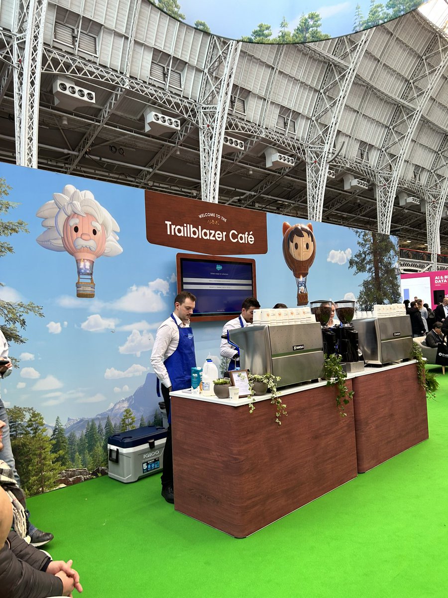 Kicking off our first day at <a href="/TechEx_Event/">TechEx</a> AI &amp; Big Data Expo with a mocha courtesy of <a href="/SalesforceOrg/">Salesforce.org</a> Trailblazer Cafe!