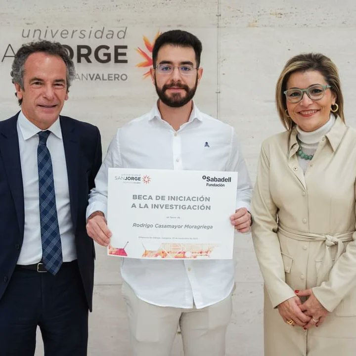TecnologiaUSJ's tweet photo. Rodrigo Casamayor, doctorando del grupo SVIT, recibió ayer una beca de investigación, en colaboración con la Fundación Banco Sabadell, para poder seguir desarrollando su trabajo de investigación en Ingeniería del software. 

¡Enhorabuena @rocammo_! https://t.co/SQORBCbAJc