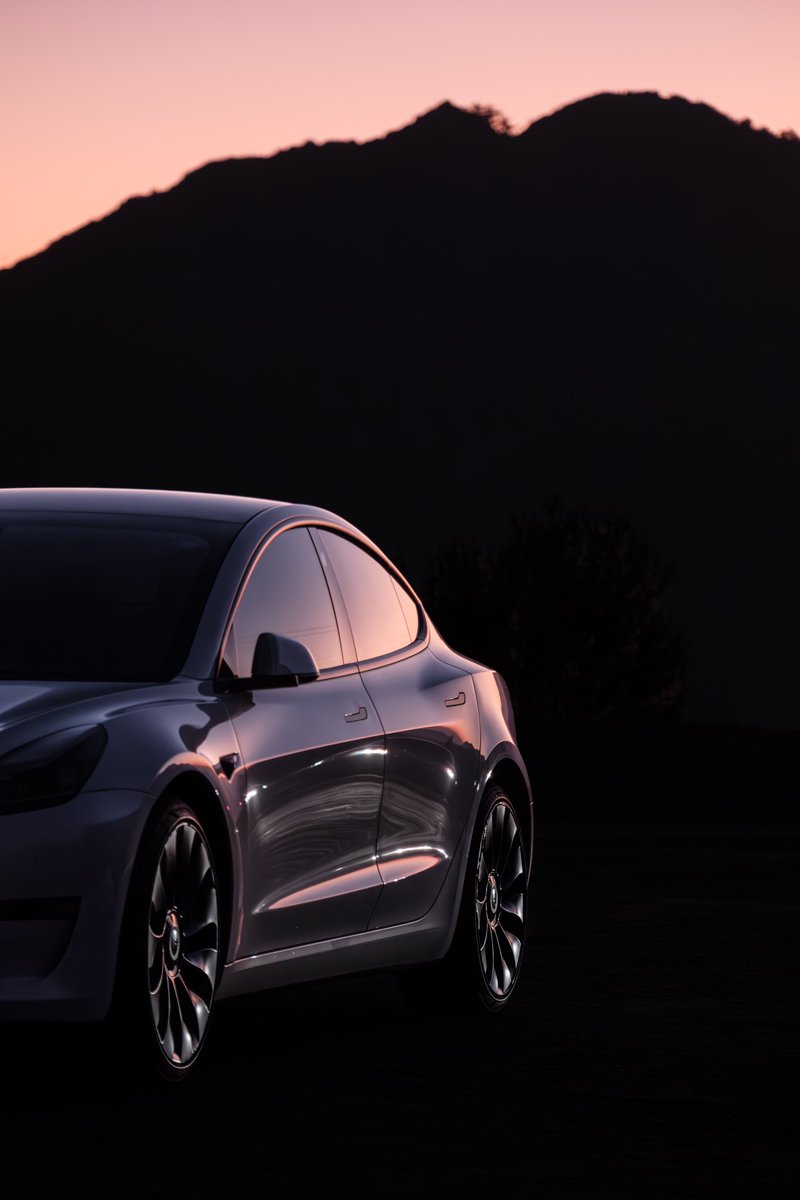 teslamindset's tweet image. Uberturbines at sunset.