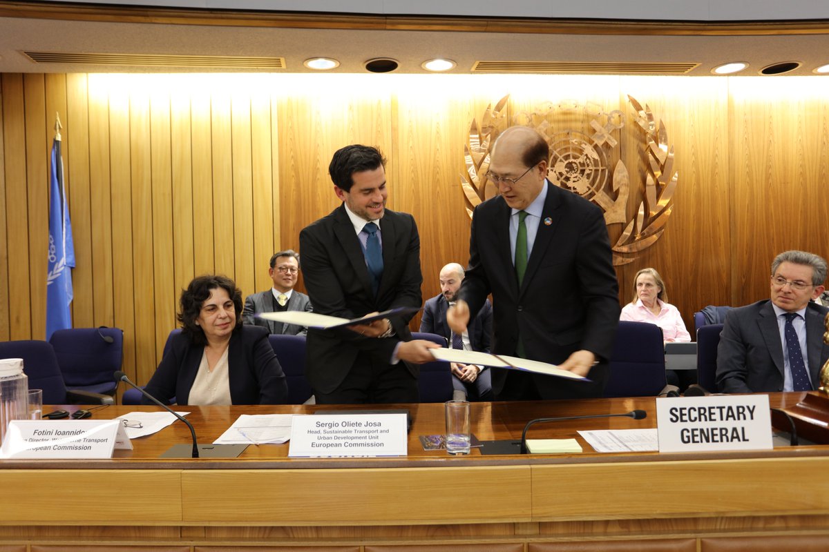 EU Transport (@transport_eu) on Twitter photo Next phase launched today with <a href="/IMOHQ/">International Maritime Organization</a> boosting Maritime Technology Cooperation Centres Network 🗺️:
🌊Fostering national & regional cooperation
🌊Tackling impact of climate change
🌊Reducing maritime shipping emissions
Read more🔽 Next phase launched today with <a href="/IMOHQ/">International Maritime Organization</a> boosting Maritime Technology Cooperation Centres Network 🗺️:
🌊Fostering national & regional cooperation
🌊Tackling impact of climate change
🌊Reducing maritime shipping emissions
Read more🔽