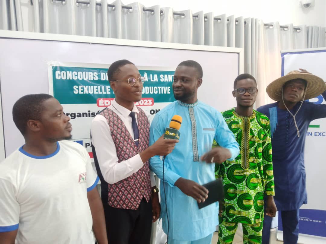 𝐔𝐍𝐄 𝐀𝐂𝐓𝐈𝐎𝐍 𝐑𝐄𝐌𝐀𝐑𝐐𝐔𝐀𝐁𝐋𝐄 𝐃'𝐄𝐍𝐆𝐀𝐆𝐄𝐌𝐄𝐍𝐓 𝐂𝐈𝐕𝐈𝐐𝐔𝐄 𝐄𝐍 𝐅𝐀𝐕𝐄𝐔𝐑 𝐃𝐄 𝐋𝐀 𝐏𝐑𝐎𝐌𝐎𝐓𝐈𝐎𝐍 𝐃𝐄𝐒 𝐃𝐒𝐒𝐑 des organisateurs *𝑨𝒀𝑶 𝑩𝑬𝑵𝑰𝑵* et * 𝑶𝑵𝑮 𝑴𝑨𝑴𝑨 𝑨𝑭𝑹𝑰𝑲𝑨*.

youtu.be/eGDiJ59AaRk?si…

*𝑳𝑬𝑩 𝑻𝑽*