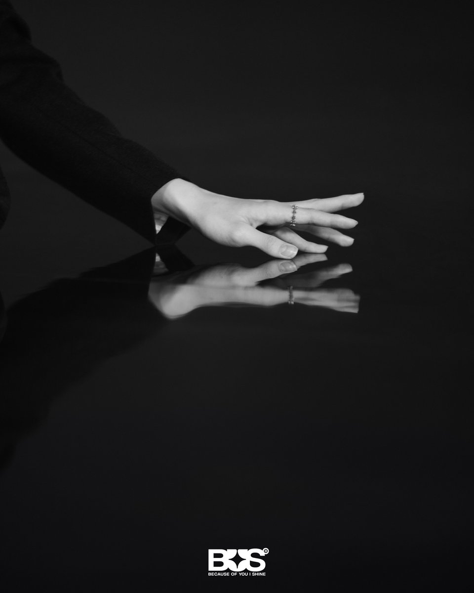 BUS because of you i shine - Member Concept VDO | NEX

Your belief in me lights up my path. I shine because of you.

#BUS_ConceptVDO
#NEXnattakit
#BUSbecauseofyouishine
#SONRAYMUSIC