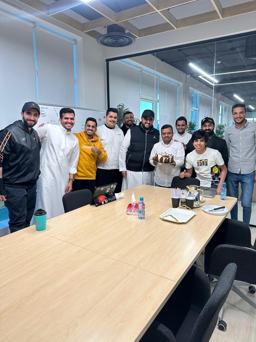 اجزه 2 اسبوع بنقلديش 🇧🇩🕺🏻

باور كفيل ميه ميه 👍🏻