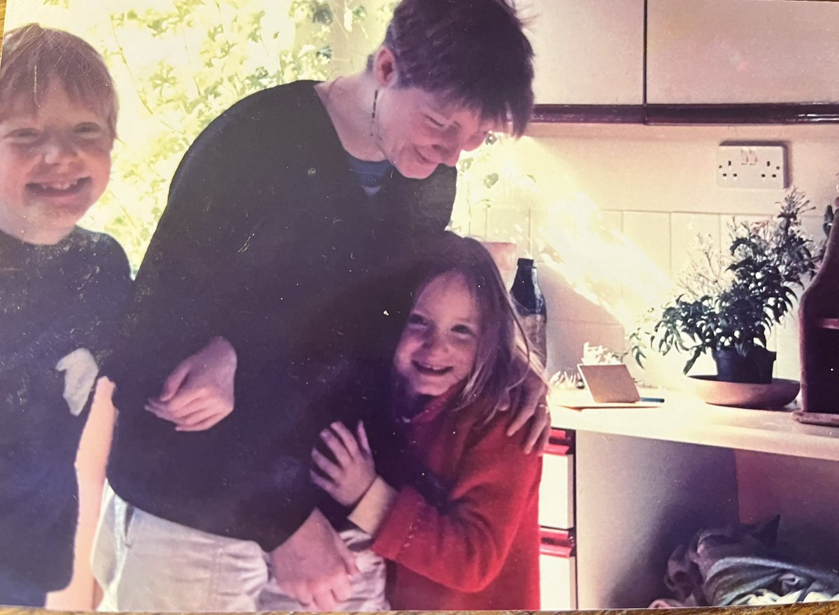 shelley hastings tweet media