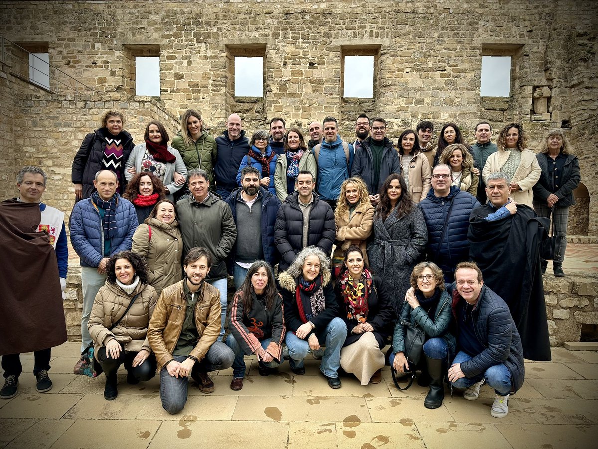 Si se puede presumir de Red Provincial de Formación del Profesorado… se presume y punto. 🥰
<a href="/CEPJAEN1/">CEP JAEN</a> 
<a href="/CepLinares/">CEP Linares-Andújar</a> 
<a href="/cepdeubeda/">CEP de Úbeda</a> 
<a href="/CEP_Orcera/">CEP de ORCERA</a> 
#Formación #CEP #Asesorías
