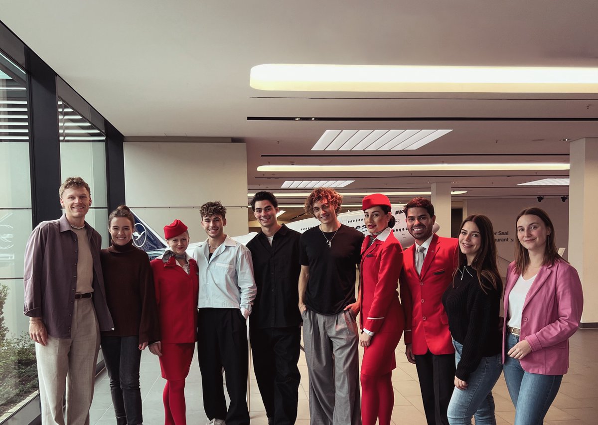 Austrian Airlines tweet media