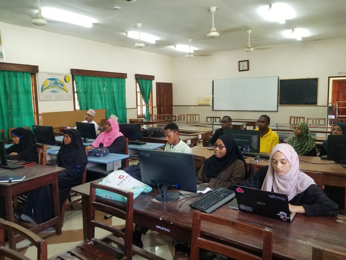 SUZAYouthMappers tweet media