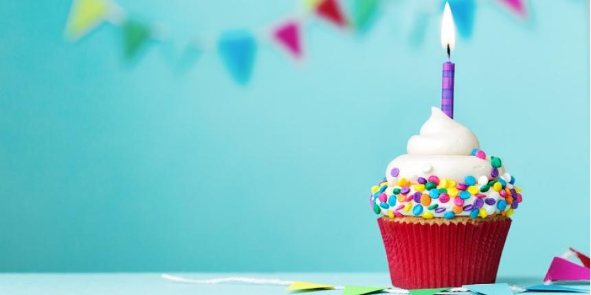 Gefeliciteerd, ChatGPT van <a href="/OpenAI/">OpenAI</a>, met je eerste verjaardag. Er is al veel veranderd in de wereld dat eerste jaar. openai.com/blog/chatgpt #chatgpt #happybirthday