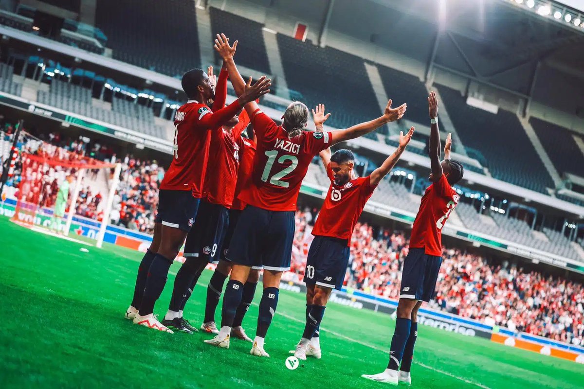 LRevDuSport's tweet photo. Voici les affiches de nos clubs français sous la scène européenne :

#UECL 
🟢Ljubljana 🔴⚪️LOSC

#UEL 
🟢⚪️Maccabi ⚫️🔴 RENNES 
🔵⚪️ OM  🔴⚪️Ajax Amsterdam 
🟣 TOULOUSE 🔵🟡 Union St-Gilloise 

#OMAJAX #TFCUSG #MHFCSRFC #LOSC https://t.co/VP9qfsckT5
