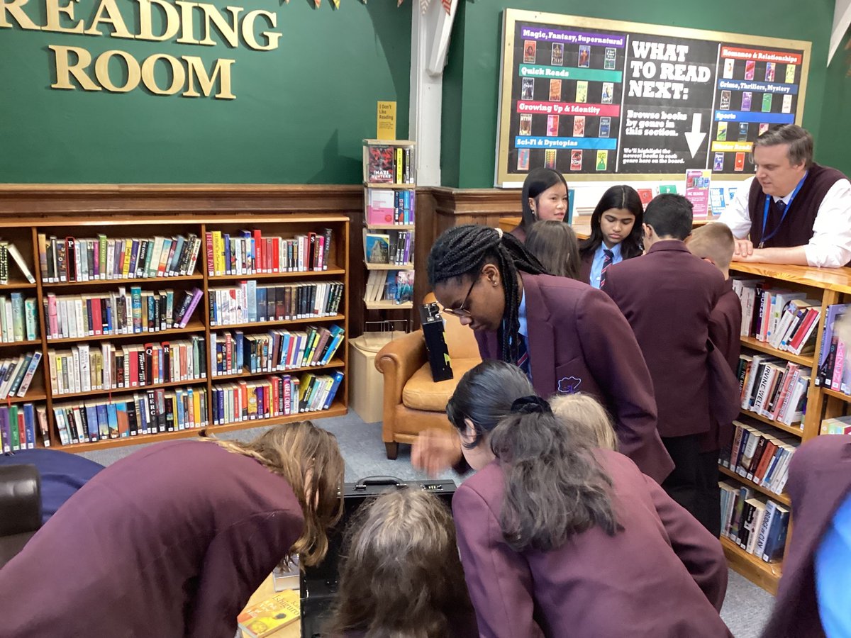 MCol_Library's tweet image. Another brilliant visit from our partner school Swindon Academy yesterday! This time the Year 7s got stuck into a fiendish escape room activity, while the Year 12s worked on their EPQ research. Looking forward to our next round of activities with the Year 8s! #PartnershipsWeek