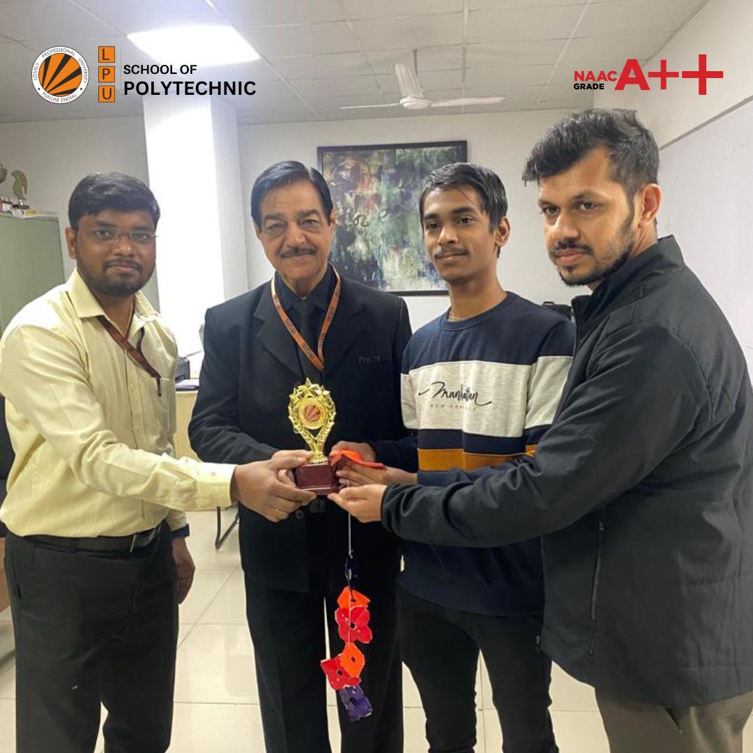 LPUPolytechnic's tweet photo. Award ceremony of Wind Chime competition held at School of Polytechnic, LPU.
#bestpolytechnic #diplomaengineering #lpu https://t.co/S1b9mgf4yI
