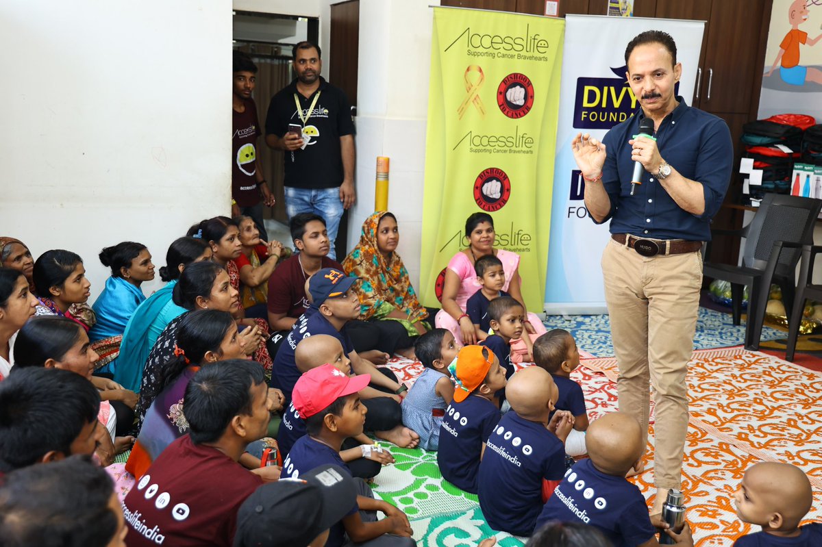 Art of giving is the art of living !
#DivyajFoundation spreads joy by entertaining the children suffering from cancer & providing essentials for these children & their families !
#AccessLifeFoundation