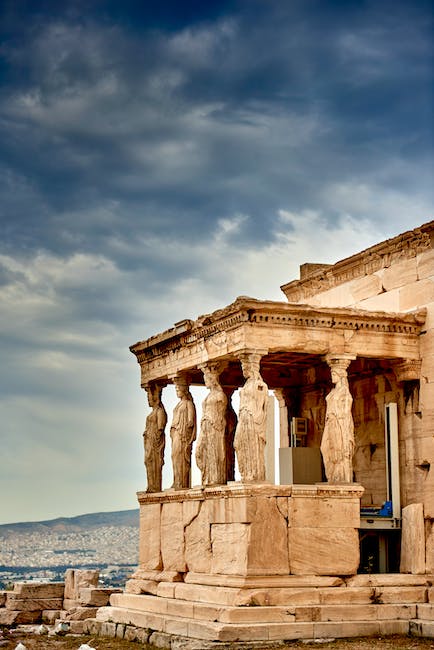 mianotour's tweet photo. **Esplora i siti storici più iconici del mondo!**⭐️ Dal celebre Museo del Louvre e la Grande Piramide di Giza a CHOSE e il Colosseo romano, ecco alcuni degli incredibili siti storici di tutto il mondo che devi assolutamente vedere: ✨Dove ti porterà il tuo prossimo viaggio ? https://t.co/YdomglfYW5