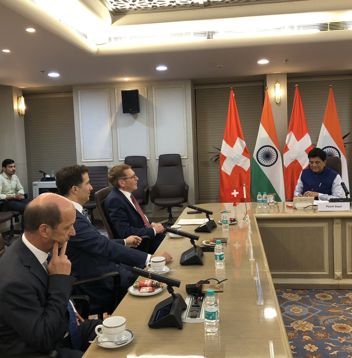 Great discussion between 🇮🇳 Trade minister H.E. Mr Piyush Goyal and Delegation Foreign Affairs Committee of🇨🇭Council of States on Free Trade Agreement also celebrating 75 years of bilateral friendship.