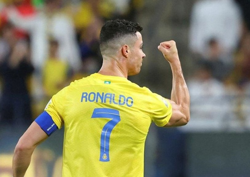 Anlik_Analiz's tweet photo. #SONDAKİKA
🔴 Dünya süperstar alkışladı Cristiano Ronaldo AFC şampiyonlar liginde kendisine verilen penaltıyı iptal ettirdi

"Hakeme kendim düştüm"

#GSvMUN #Ronaldo #GSvMANU #ChampionsLeague #SquidGame https://t.co/zwIJjGVgyV