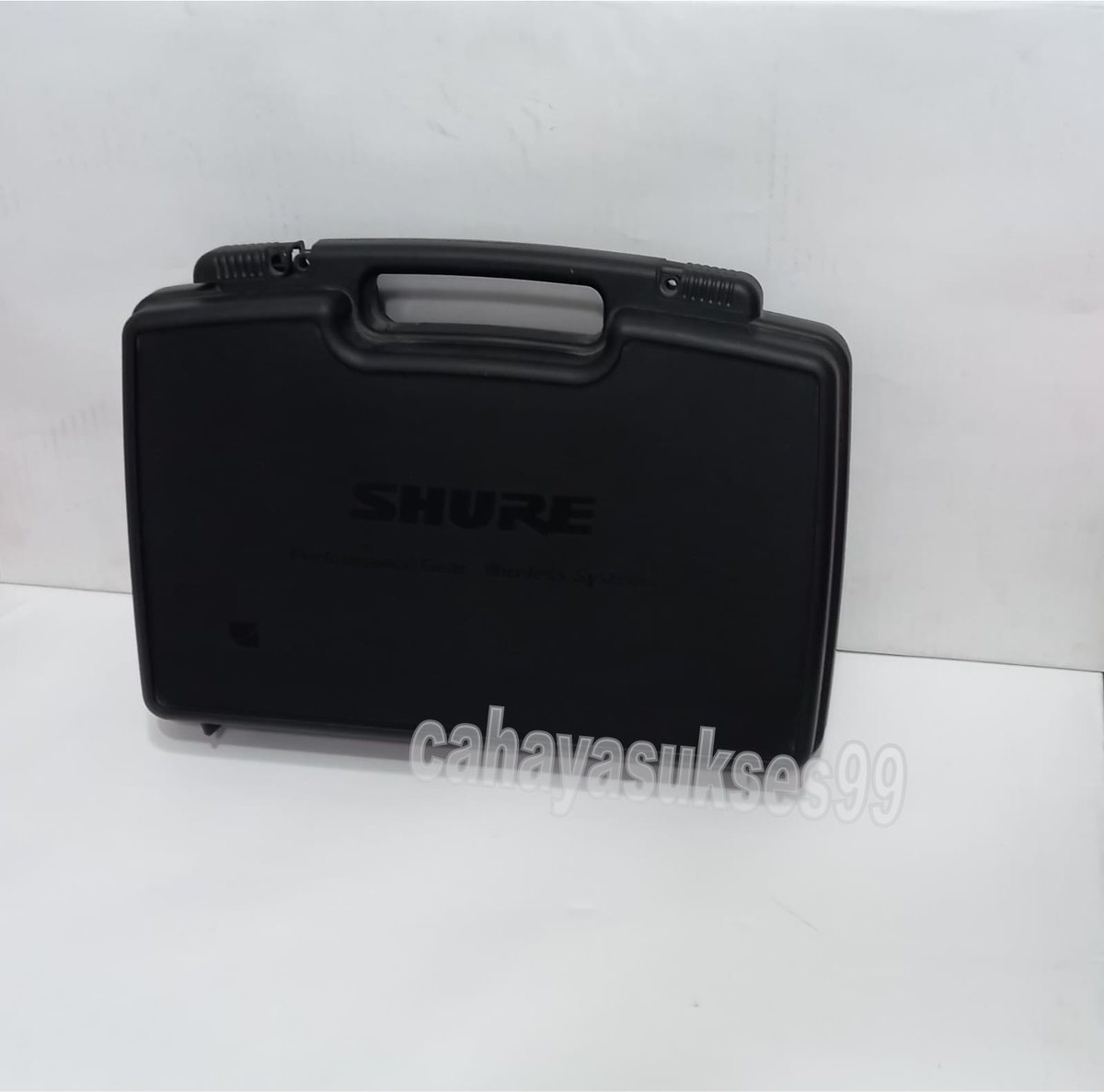 cahayasukses99's tweet image. Tas Koper Hitam Mic Wireless Shure PGX4 Second Masih Bagus 43cm x 32cm x 11cm  Lokasi angke tambora Jakarta barat . yang dekat silakan datang cek barang pantau cocok bayar . yang jauh kirim by ekspedisi

id.carousell.com/p/tas-koper-hi…

#tas #koper #micwireless #shure #cahayasukses99