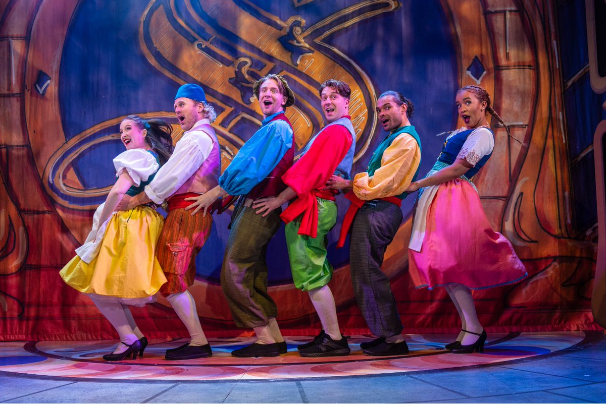 TimeOutTheatre's tweet image. Review: Sleeping Beauty Takes a Prick!, Charing Cross Theatre ★★★ London’s numero uno adult panto is back, and it’s strangely comforting
timeout.com/london/theatre…