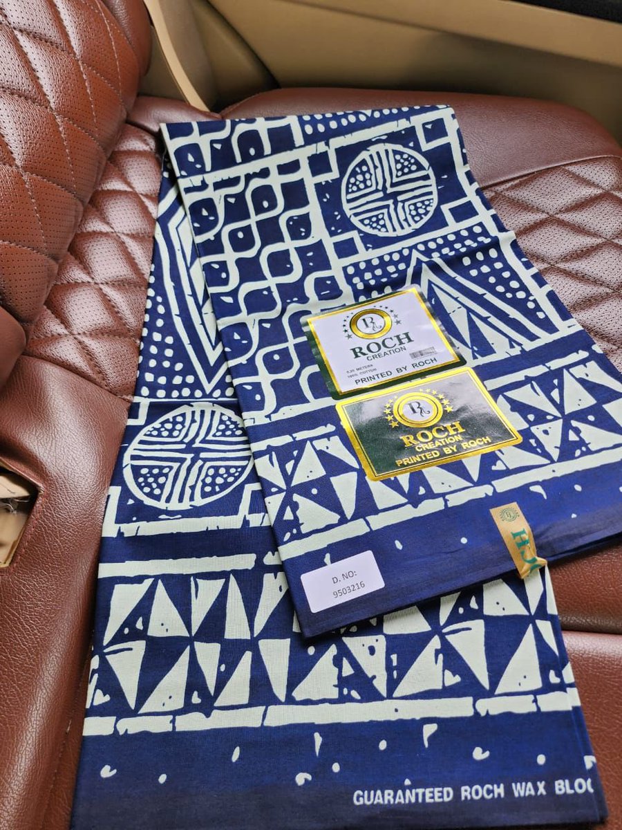 SY_shop237's tweet photo. Imprimé Ndop sur coton 👑

🪡 Tissus 💯% coton 
🪡6 yards 

💵 12.500F

📲commandez au 237692336273
RT 🙏 https://t.co/6B0rxmLXg2