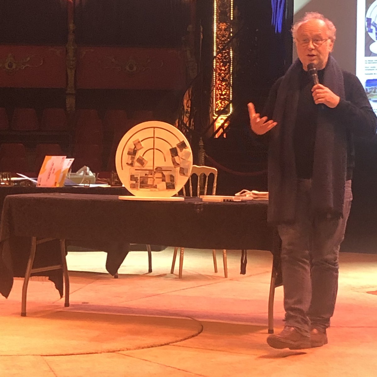 L’angevin Brice Robin présente au <a href="/legestedor/">Le Geste d'Or</a> son jeu Muzzle puzzle sur les monuments version Château d’Angers <a href="/mpemediatwit/">MPE-Média</a> <a href="/Pcreuze/">Patrick creuze</a>