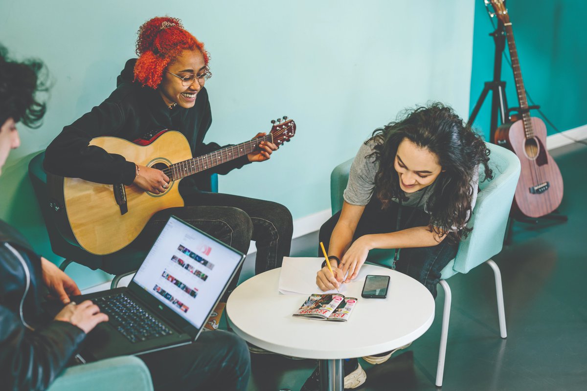 BIMM University launches AI_Labs, recruits Google artificial intelligence expert Warren Barkley musicweek.com/talent/read/bi…