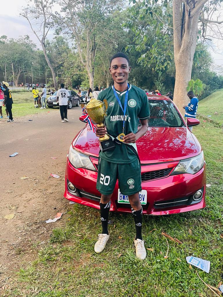 ClassInvicta's tweet image. Congratulations to AGE Class ‘22 as they emerged as the winner of the FUTA CLASS 22 Football Championship, #CopaDeInvicta yesterday.

They were able to triumph over BDG via a penalty shootout.

Congratulations, engine boys 🏆😝🙌🏾

#ClassInvicta #InvictaClass22week