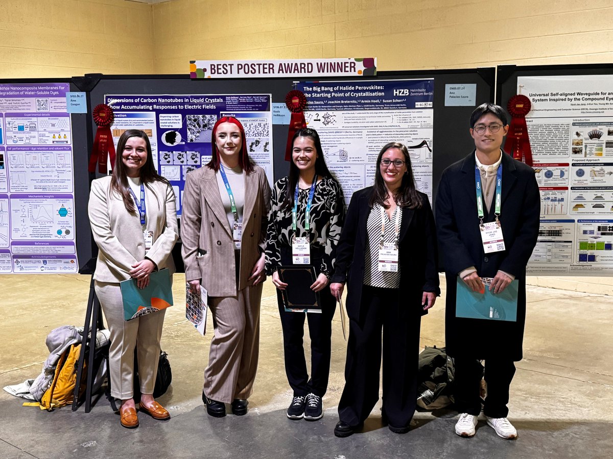 ymsong_81's tweet photo. 🌟 Exciting News! 🌟 Thrilled to share that my graduate student, Hyuk Jae Jang, has been awarded the 'Best Poster Award' at the prestigious MRS Fall Meeting 2023! A testament to hard work and innovation. #mrsfall2023  #BestPoster #ProudMentor https://t.co/xZfee8Cy62