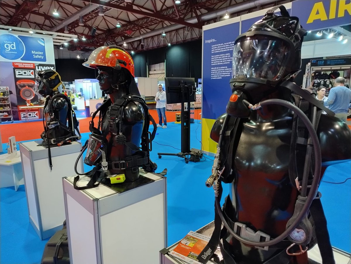 feriaSEDEXPO's tweet photo. 📢Última e intensa jornada que nos espera esta mañana en #Sedexpo.
Presentaciones, jornadas técnicas, el II Congreso #Interlumes y dos espectaculares simulacros de la Guardia Civil y la Agencia Gallega de Emergencias #Axega @112Galicia
Esta segunda edición, patrocinada por @civiluavs Civil UAVs Initiative, cerrará sus puertas hoy a las 15.00 horas📌
#Sedexpo23 #seguridad #seguridade #defensa #emergencias #emerxencias
---------------------------------------------------------
📢Última e intensa xornada a que nos agarda esta maña en Sedexpo.
Presentacións, xornadas técnicas, o II Congreso Interlumes e dous espectaculares simulacros da Garda Civil e a Axencia Galega de Emerxencias #Axega.
Nesta segunda edición, que conta co patrocinio da Civil UAVs Initiative, pechará as súas portas hoxe ás 15.00h📌
#Sedexpo23 #seguridad #seguridade #defensa #emergencias #emerxencias