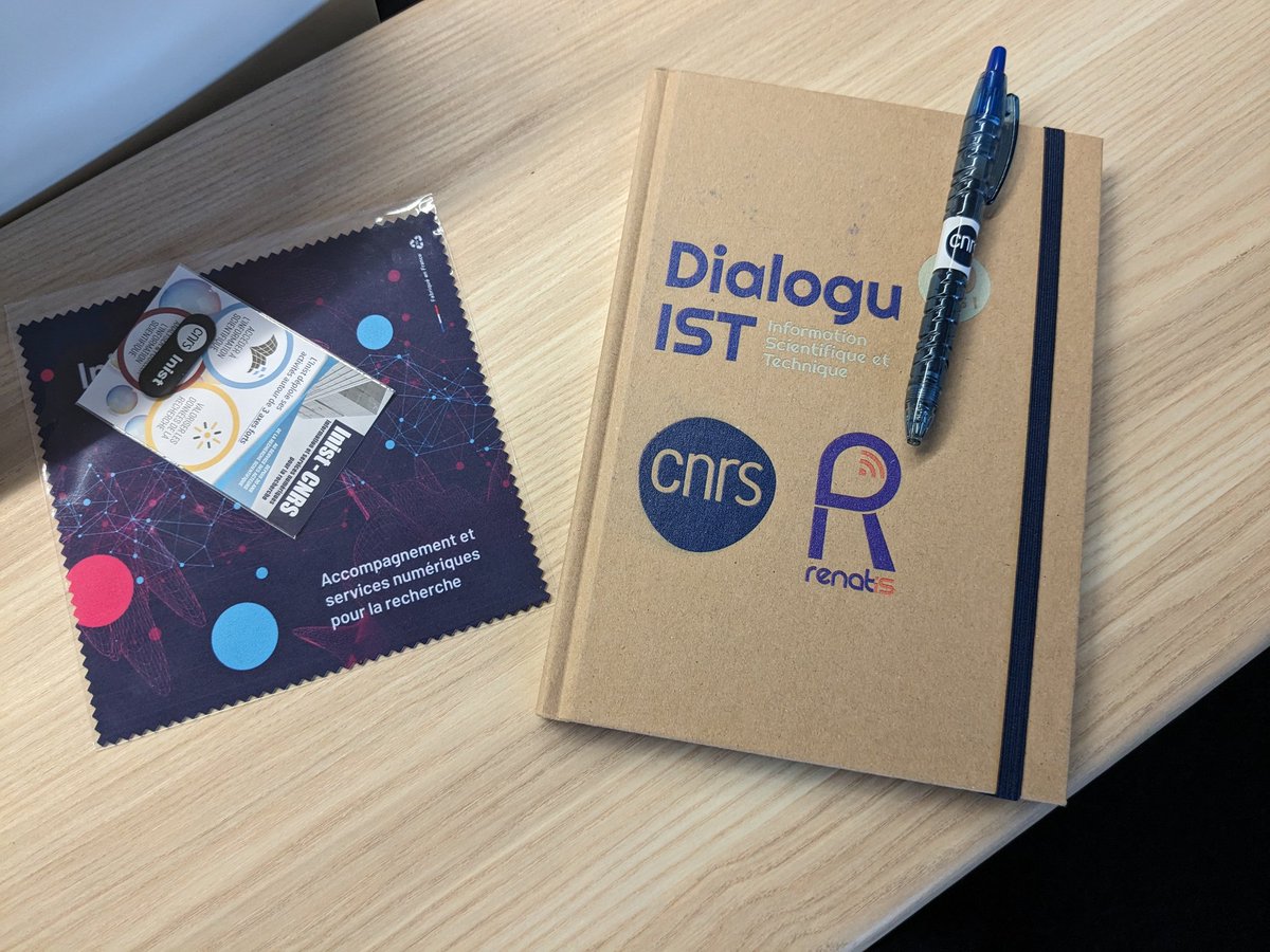 amarois's tweet photo. 10 ans #dialoguIST, avec une introduction d'I. Blanc sur les métiers de la donnée, compétences, collaboration et écosystème datagouv
#openscience #researchdata https://t.co/THTNZBLY1K