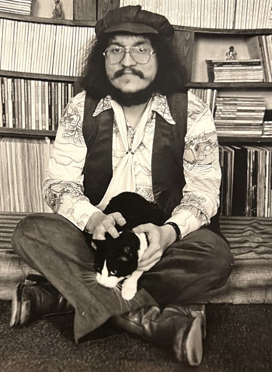 Young J.R.R Martin looks like fat Dillon Danis
