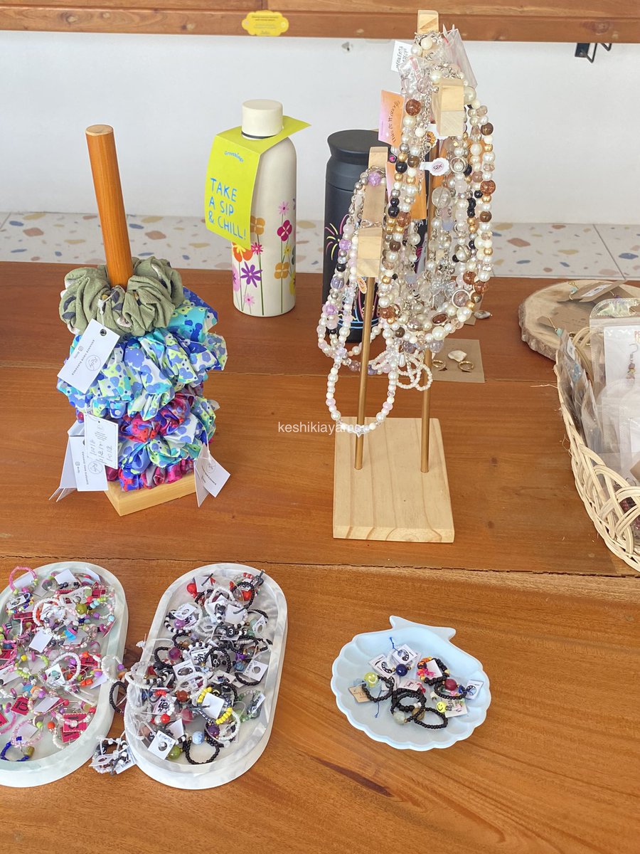 keshikiayame's tweet image. Sederhana tapi bikin seneng🫶🏻
KALAU KE JOGJA DAN KALIAN SUKA BERBURU BARANG-BARANG LUCU, Plisss ke sini, banyak banget barang-barang gemes dan bikin betah lama-lama🌷🌸🦩💕💖

Jujur buat aku yg pecinta ghibli dan suka nyari printilan, ke sini worth it banget sih🥹😉