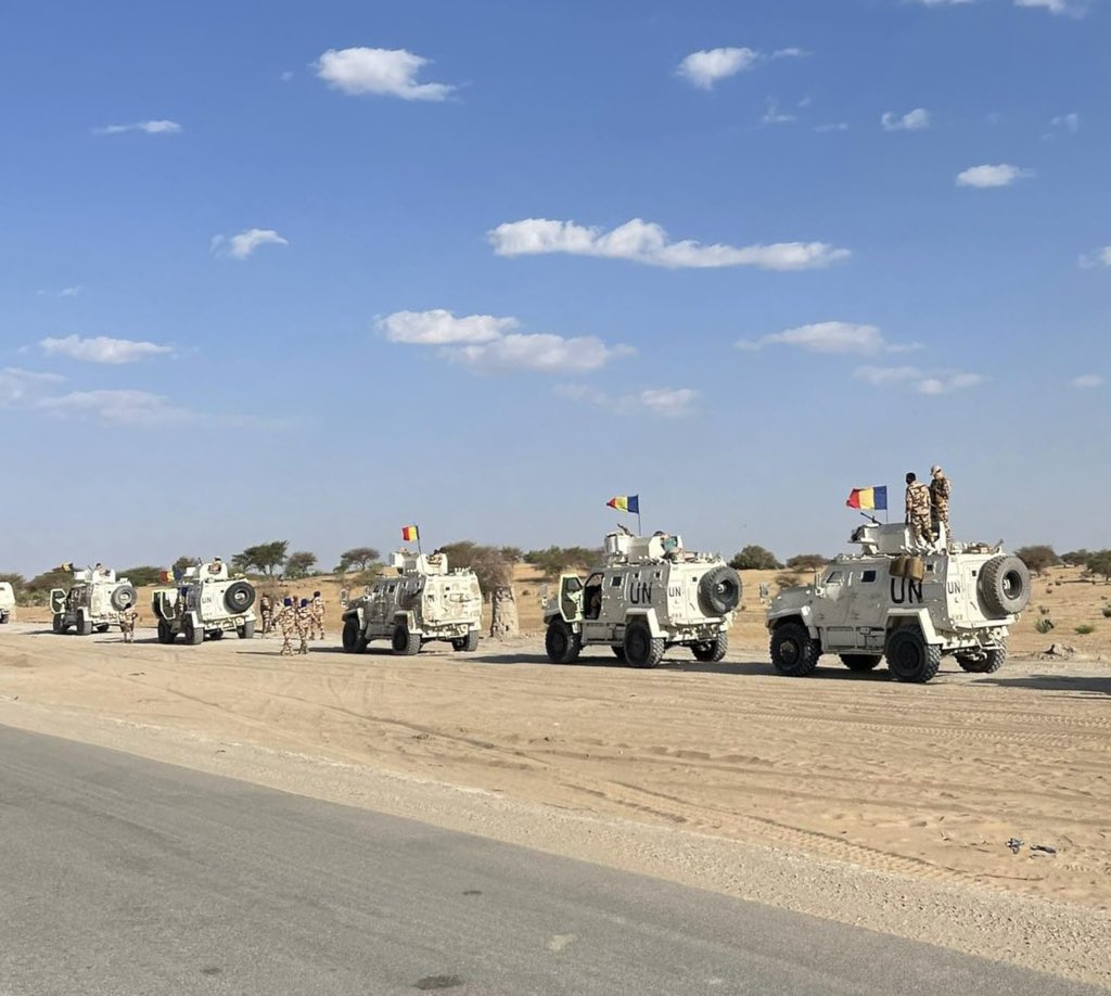 alwihdainfo's tweet photo. #Tchad : ce 30 novembre 2023, le général Abakar Abdelkerim Daoud, chef d’état-major général des armées, est arrivé à Rig-Rig pour accueillir plus d’un millier de casques bleus tchadiens de la MINUSMA, après leur mission au Mali. https://t.co/pXY34rJpVj
