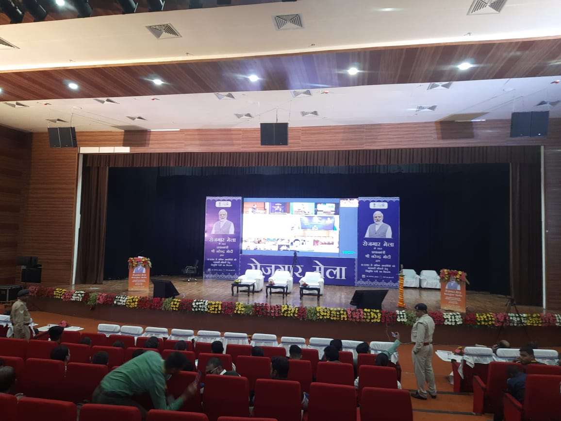 CGST Ranchi all set for #RozgarMela for distribution of appointment letters by Honorable PM <a href="/narendramodi/">Narendra Modi</a> .
<a href="/PMOIndia/">PMO India</a> , <a href="/mygovindia/">MyGovIndia</a> <a href="/DoPTGoI/">DoPT</a> , <a href="/FinMinIndia/">Ministry of Finance</a> , <a href="/cbic_india/">CBIC</a> , <a href="/MundaArjun/">Arjun Munda</a>