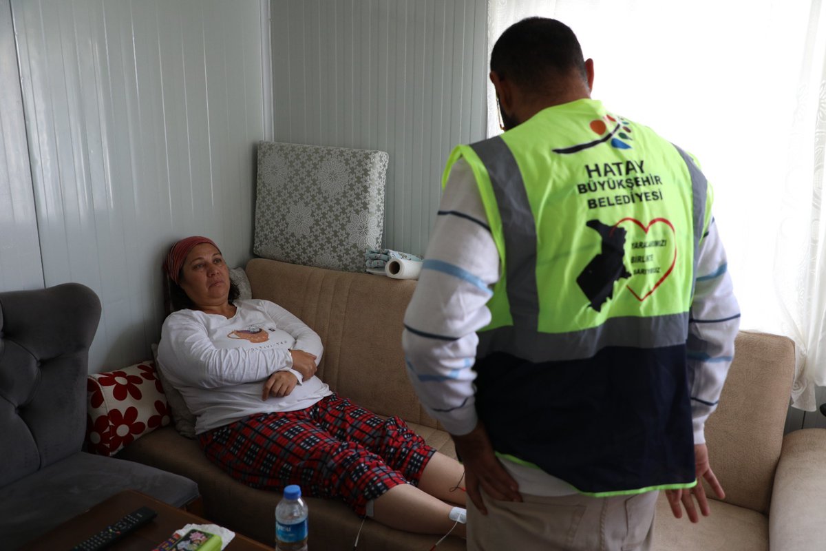 Sağlık hizmetlerinden yararlanmak isteyen vatandaşlarımız 153 ve 444 06 12 numaraları arayarak randevu oluşturabilir.