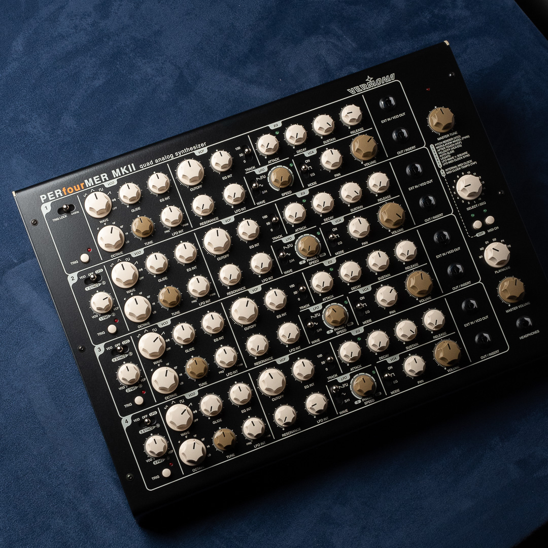 ChicagoMusicEx's tweet photo. Upgrade your analog arsenal with the @vermonagear PERfourmer MKII at a new lower price! https://t.co/A6oaArDIPz
#chicagomusicexchange #thebassment #vermona #synthtalk #synthplayer #CMElovestrades #tonemob #knowyourtone #gearwire #gearybusey https://t.co/b2L5REYl59