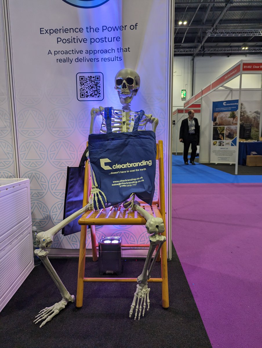 ClearBrandingUK's tweet photo. It was amazing to meet Alison and Ergo Ergo from @SafetyElfing at the Business Show last week. He can have a job with us anytime he likes https://t.co/8v86E8heGJ
