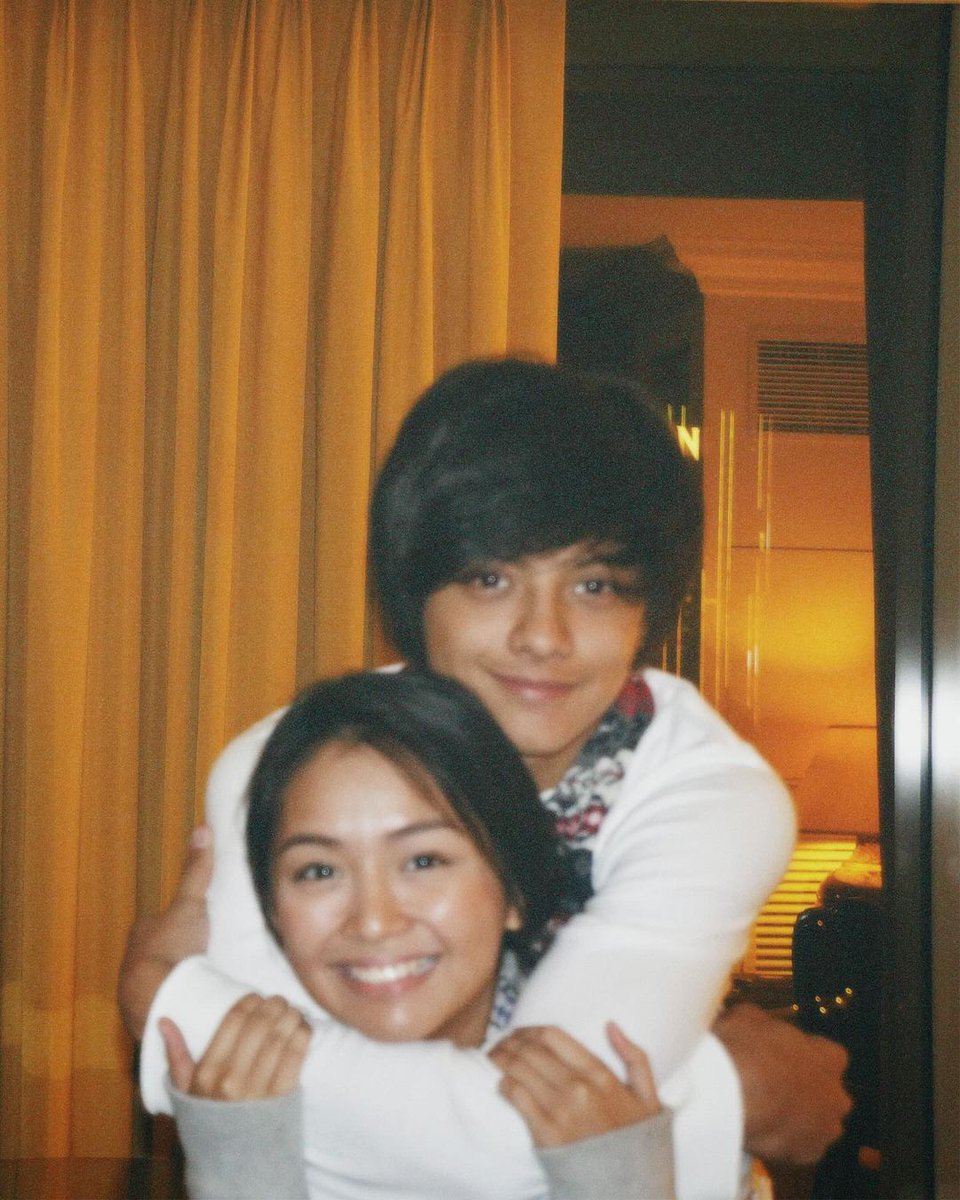 PhilippineStar's tweet photo. 'I HOPE THIS FINALLY HELPS ALL OF US MOVE FORWARD'

Actress Kathryn Bernardo confirms break up with long-time boyfriend Daniel Padilla in an Instagram post on Thursday.

"Chapter closed. I hope this finally helps all of us move forward. I won’t be entertaining questions regarding this anymore. Thank you for understanding. 🙏🏼" she said.