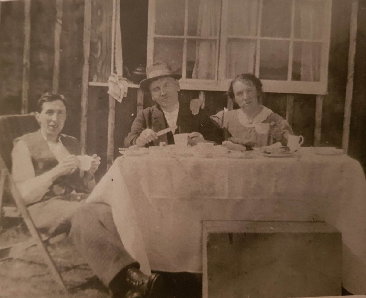 100 years ago today John Maclean died at his home in  Glasgow. Prison and poverty -- two pillars of capitalism -- extinguished the greatest Scottish revolutionary of his day. His last months were spent fighting for safe housing, fair work, and anti-imperialist solidarity.