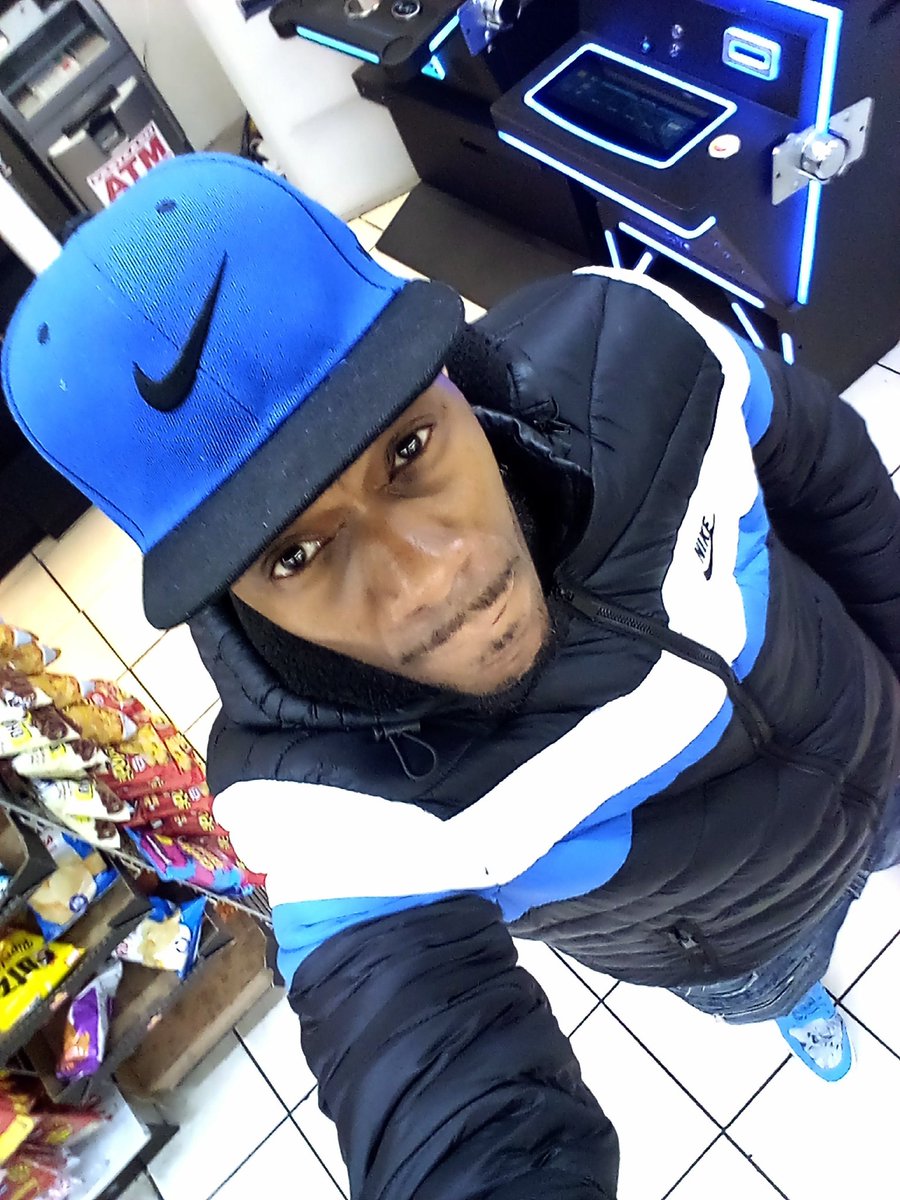 Stephen02637661's tweet photo. Yo slimmm https://t.co/cKzOtu4tNz