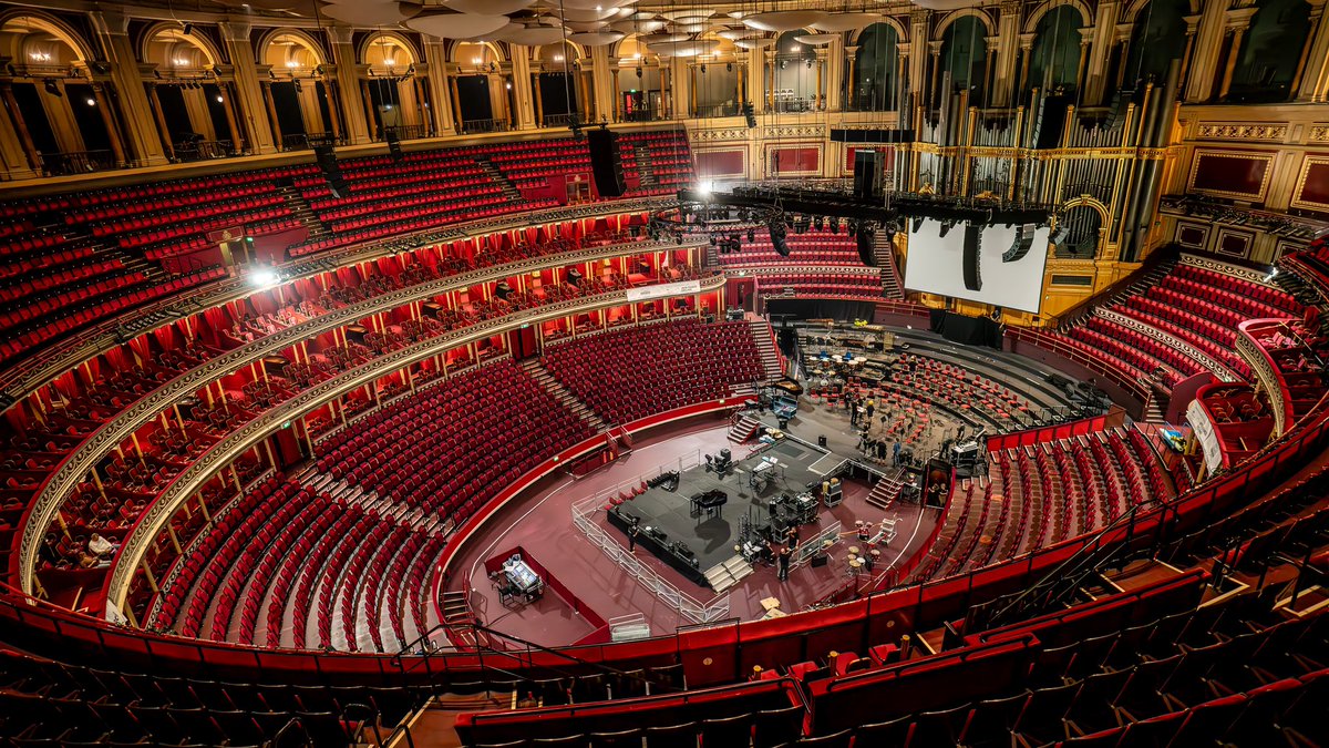 ealingperc's tweet image. Lovely to have ex pupil Evan Hobson take some pictures in our allocated rehearsal time at the Music For Youth Proms 2023. @musicforyouth #mfyproms23 #zeissprimelens #sonyalpha
